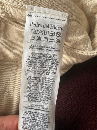 Pantalón vaquero beige ancho