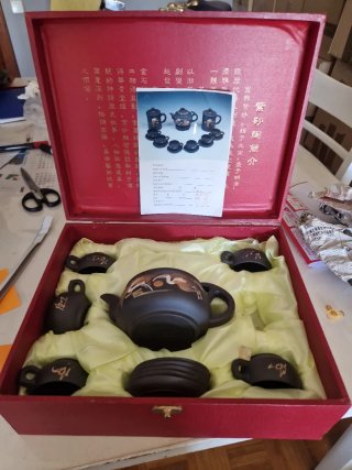 Tetera y 5 tazas de cerámica