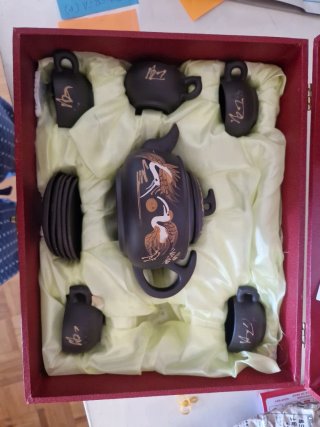 Tetera y 5 tazas de cerámica
