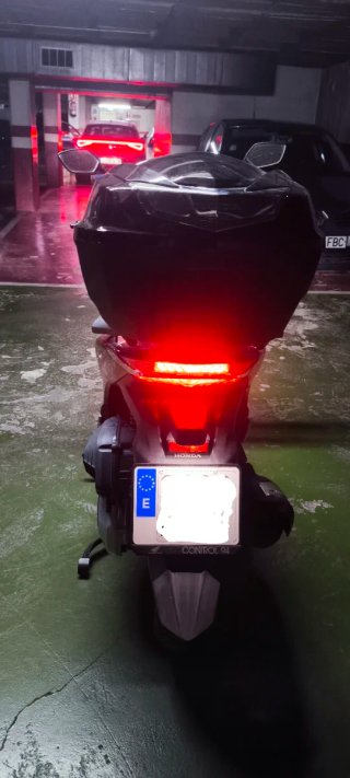 Honda SH 125i con Top Box