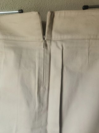 Falda Zara Beige Plisada