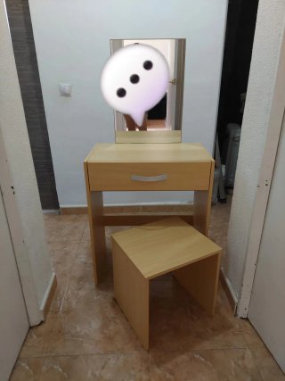 Tocador madera con espejo y silla