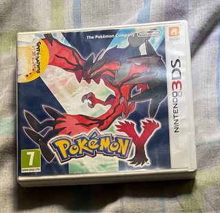 Caja y manuales de Pokémon Y para la 3DS