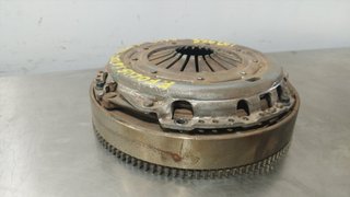 KIT EMBRAGUE FORD FOCUS BERLINA (CB8) D-T1DA