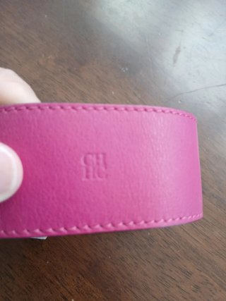 Brazalete Carolina Herrera Piel Rosa y Dorado