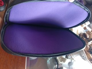 Funda Vax morada para tablet o portátil