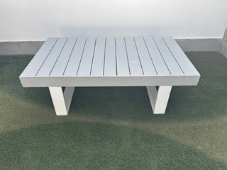 Tavolo da giardino in alluminio