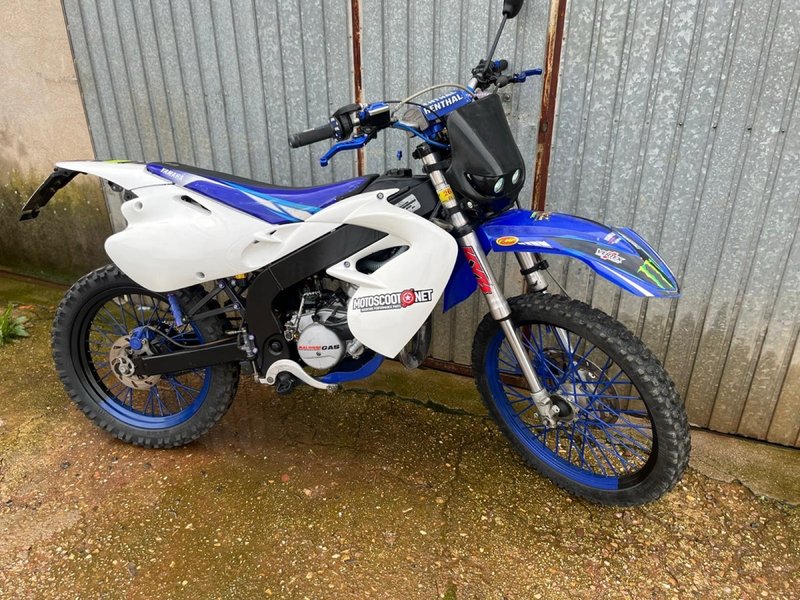 Rieju MRX 50cc Azul y Blanca