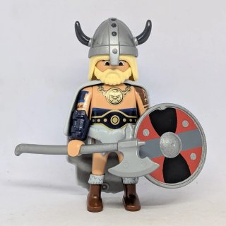 Playmobil Vikingo con Hacha y Escudo