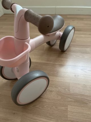 Bicicleta de bebé rosa