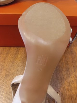 Sandalias Bibi Lou Nude con Pedrería talla 38