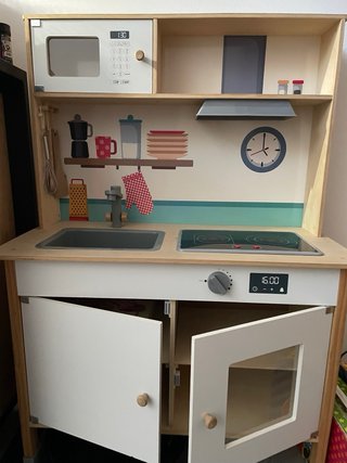 Cocinita de madera infantil