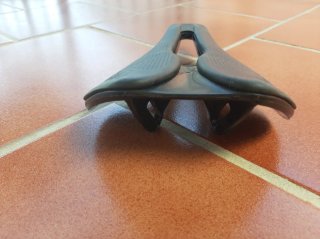 Sillín Antiprostatico MTB Negro marca Slle Italia