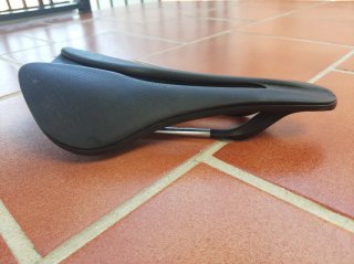 Sillín Antiprostatico MTB Negro marca Slle Italia