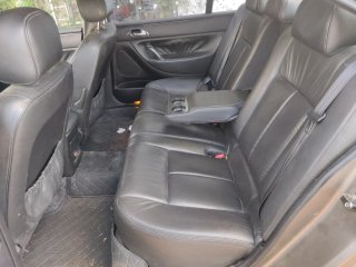 Peugeot 607 2003