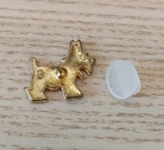 Pin Perro Scottie Dorado 1980