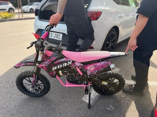 Minicross ROAN rosa sin usar