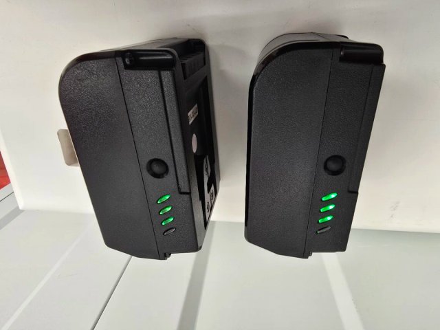 2 Batterie Dynacore DPM-65S con carica USB-C