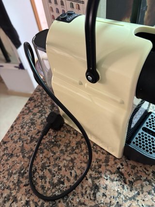 Cafetera Nespresso Inissia DeLonghi