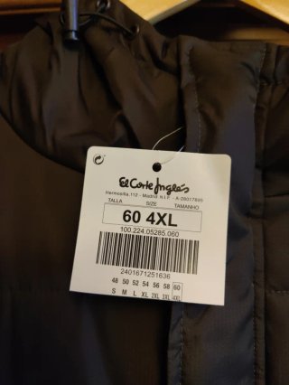 Chaqueta acolchada tres cuartos