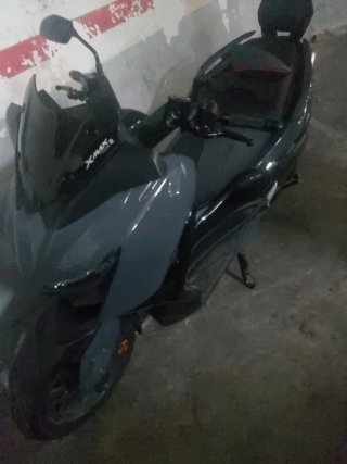 Moto Scooter gris