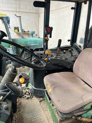 Tractor John Deere 6310