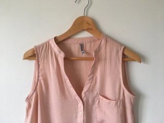 Blusa Stradivarius rosa M sin mangas