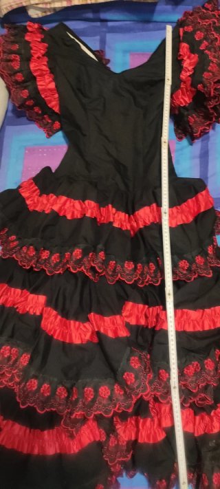 Traje Flamenco Gitana Negro y Rojo