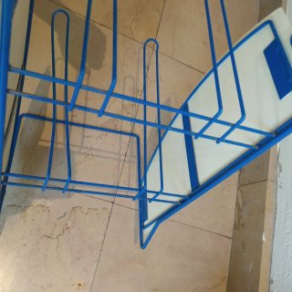 Scaffali metallici piccoli di Haribo