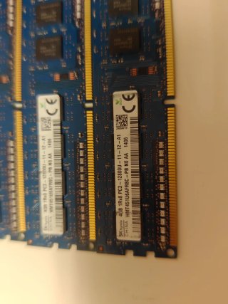 4x SK hynix 4GB DDR3 RAM (16GB Total)