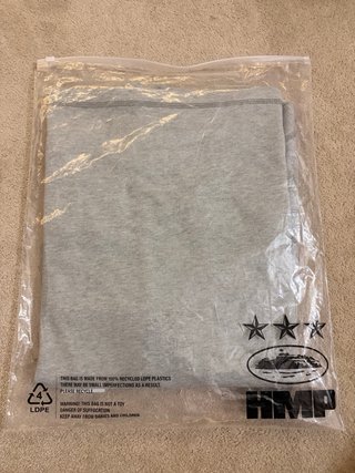 T-shirt Corteiz HMP Panel Cinzenta