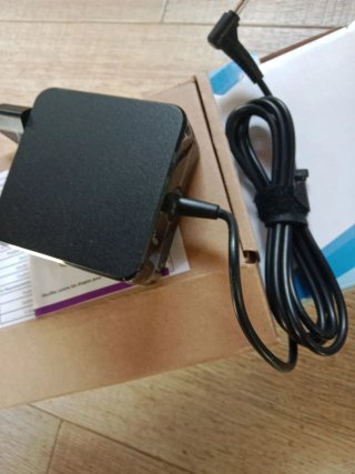 Adaptador de corriente