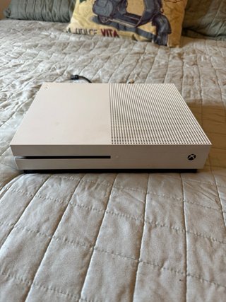 Xbox One S Blanca