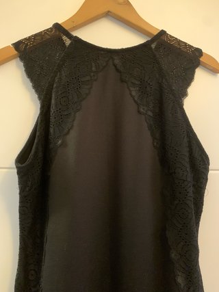 Vestido negro H&M con encaje