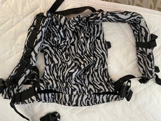 Mochila ergonómica Little Frog cebra