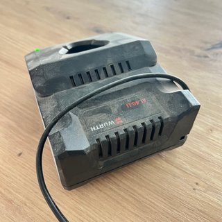 Cargador Bosch para Batería de Trompo