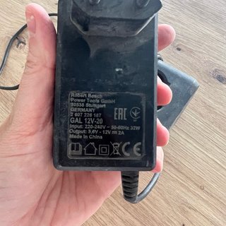Cargador Bosch para Batería de Trompo
