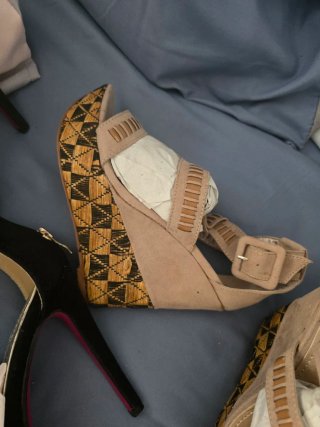 Zapatos de tacón y cuña número 35 y 36