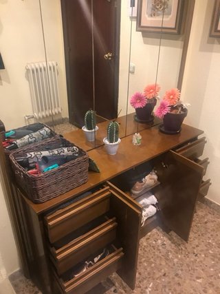 Mueble recibidor de madera