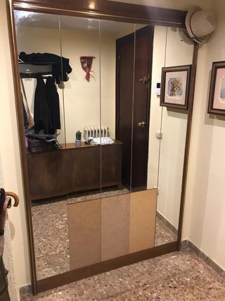 Mueble recibidor de madera