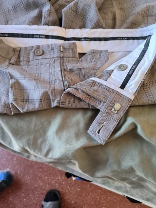 Pantalón de vestir Zara cuadros gris 42
