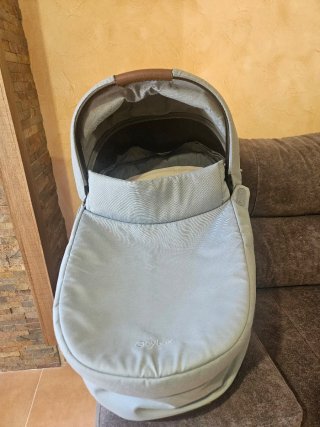 Silla de paseo CYBEX Balios S Lux + Capazo