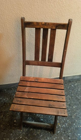 Mesa y 2 Sillas Plegables Madera