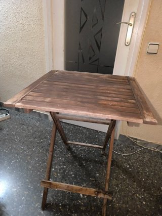 Mesa y 2 Sillas Plegables Madera