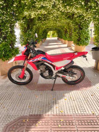 Honda CRF300 Enduro Roja y Blanca