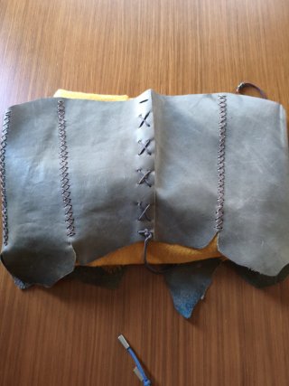 Justillo medieval de cuero