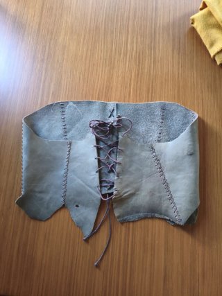Justillo medieval de cuero