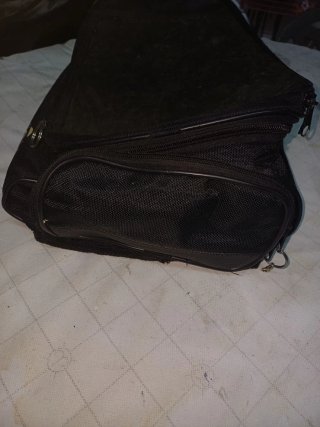 Mochila para depósito de moto con imanes