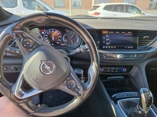 Opel Insignia 2021