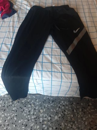 Chándal Nike PSG Negro y Rojo vendó los 4 x 15 eur